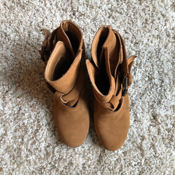 Target Heeled Booties - Picture 3 of 6